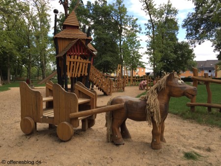 Themenspielplatz Pferdekutsche