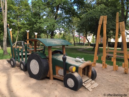 Themenspielplatz Traktor